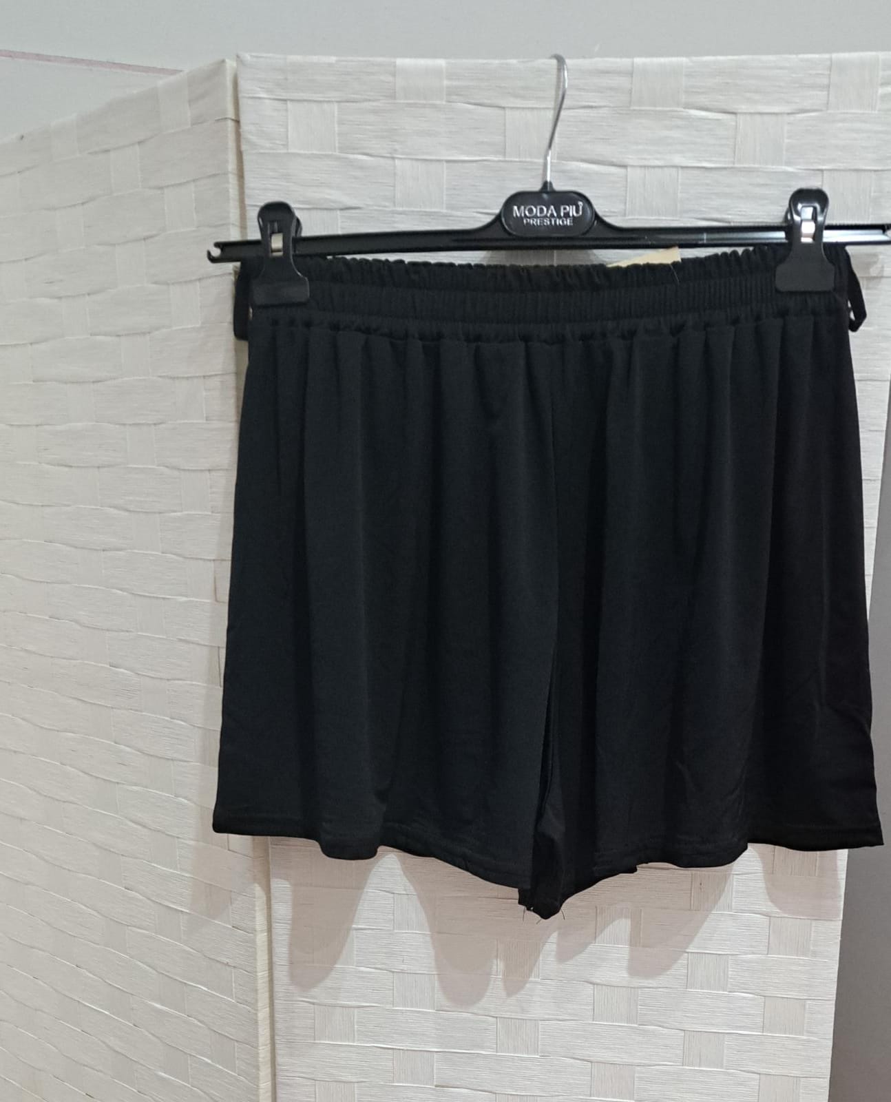 PANTALONCINO 06