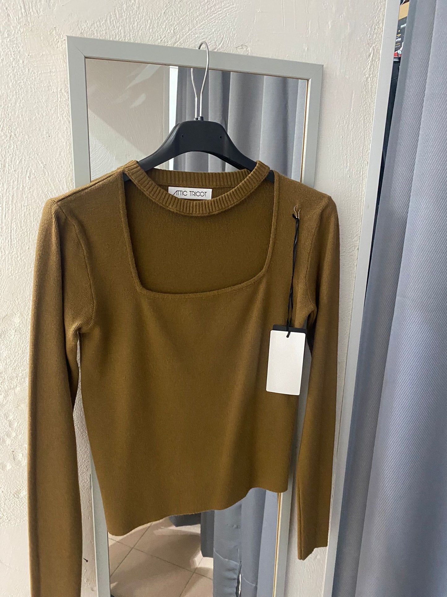 MAGLIA CON SCOLLO ART.NZ8305