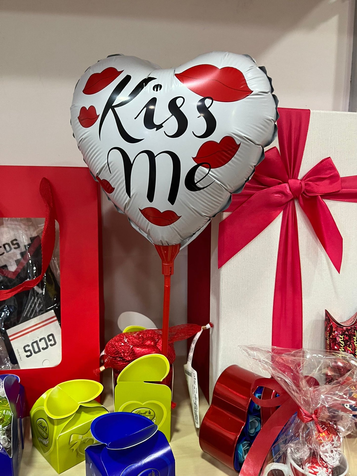 PALLONCINO KISS ME